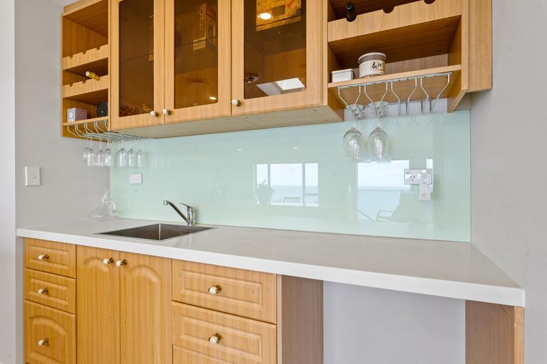 Photo of property in 126-128 Lax Crescent, Leigh, 0985