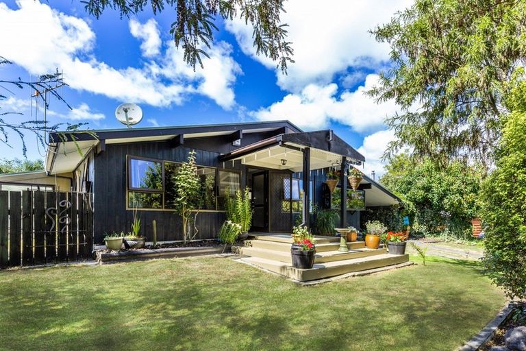 Photo of property in 2 Epping Place, Richmond Heights, Taupo, 3330