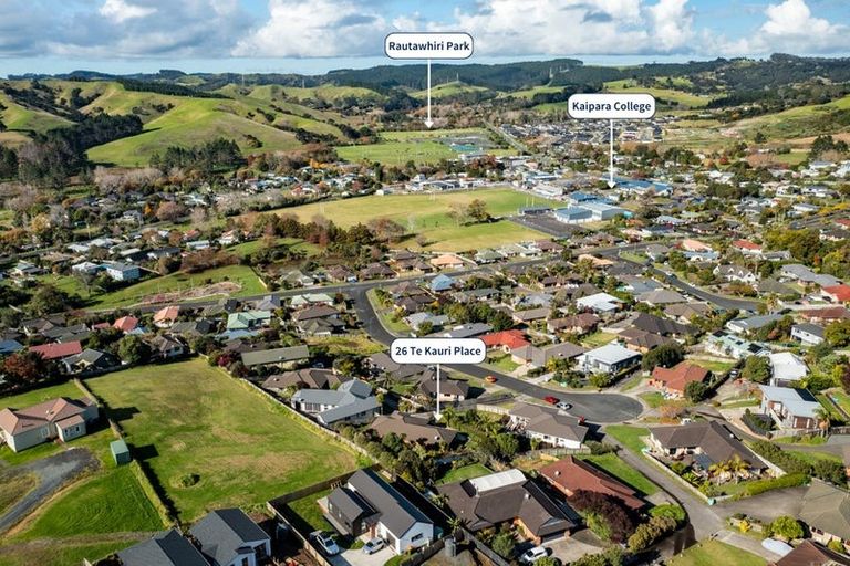 Photo of property in 26 Te Kauri Place, Helensville, 0800