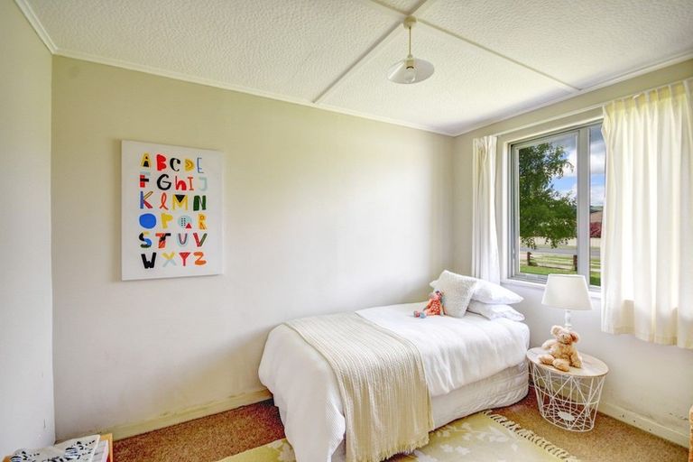 Photo of property in 16 Centennial Avenue, Milton, 9220