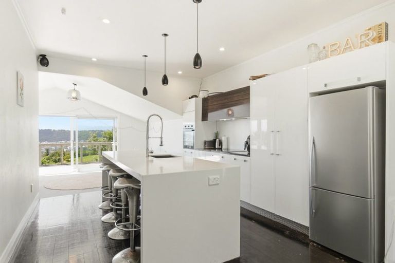 Photo of property in 44 Mortimer Terrace, Aro Valley, Wellington, 6021