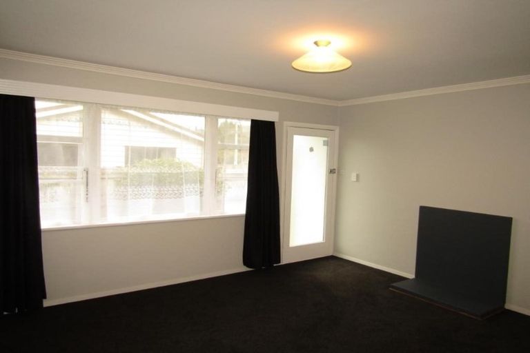 Photo of property in 4/6 Ruahine Street, Trentham, Upper Hutt, 5018