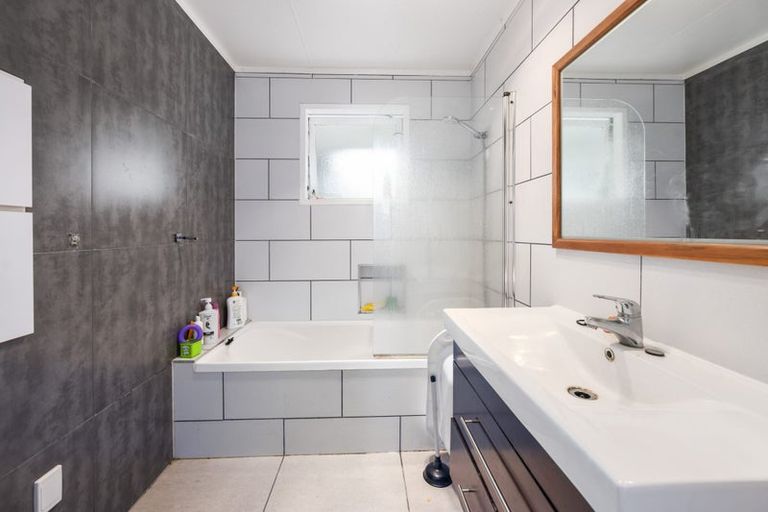 Photo of property in 13 Byron Grove, Owhata, Rotorua, 3010