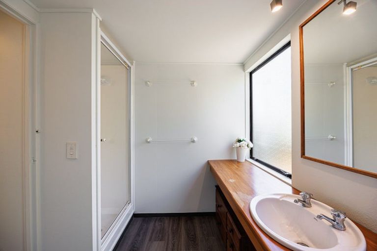 Photo of property in 30 Toop Street, Havelock North, 4130