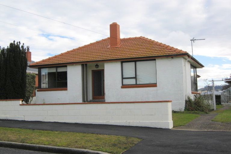 Photo of property in 30 Lock Street, Saint Clair, Dunedin, 9012