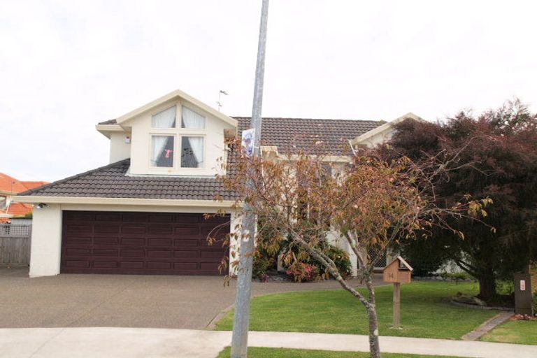 Photo of property in 14 Uldale Place, Northpark, Auckland, 2013