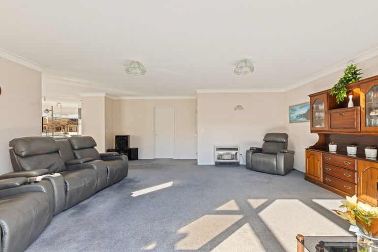 Photo of property in 151 Heta Road, Highlands Park, New Plymouth, 4312