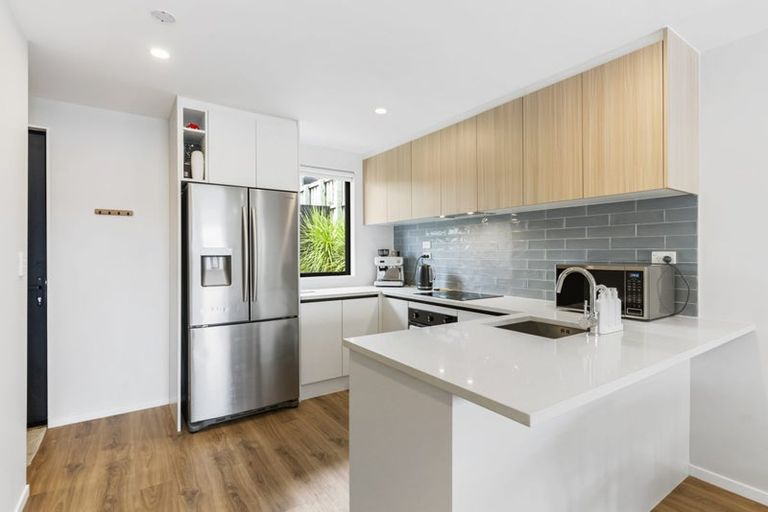 Photo of property in 32 Hinonga Loop, Silverdale, 0932