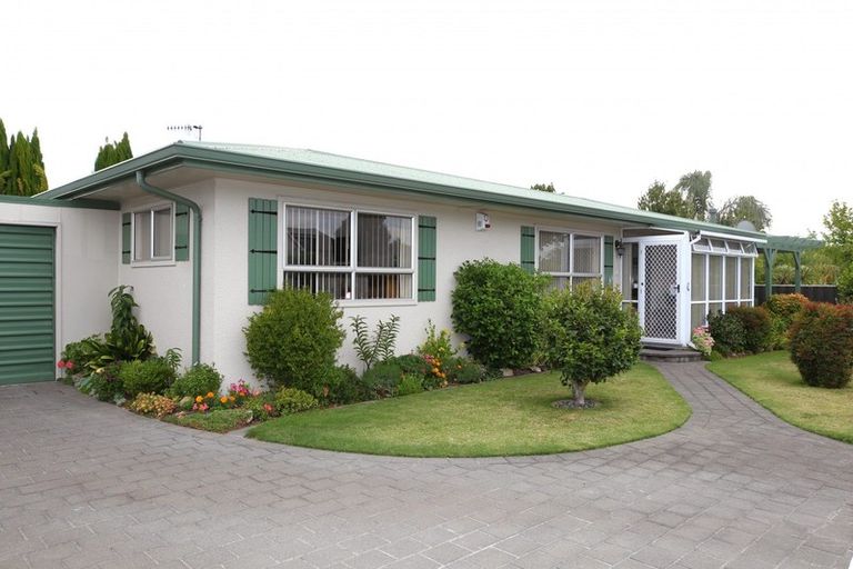 Photo of property in 249 Warwick Road, Mayfair, Hastings, 4122