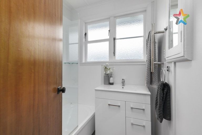 Photo of property in 350 Waiwhetu Road, Fairfield, Lower Hutt, 5011