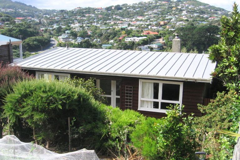 Photo of property in 23 Winston Street, Crofton Downs, Wellington, 6035