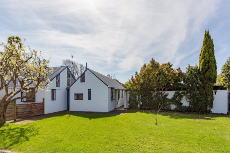 Photo of property in 10 Cherry Place, Casebrook, Christchurch, 8051