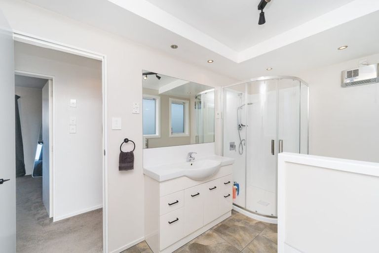 Photo of property in 22 Rhodes Drive, Kelvin Grove, Palmerston North, 4414