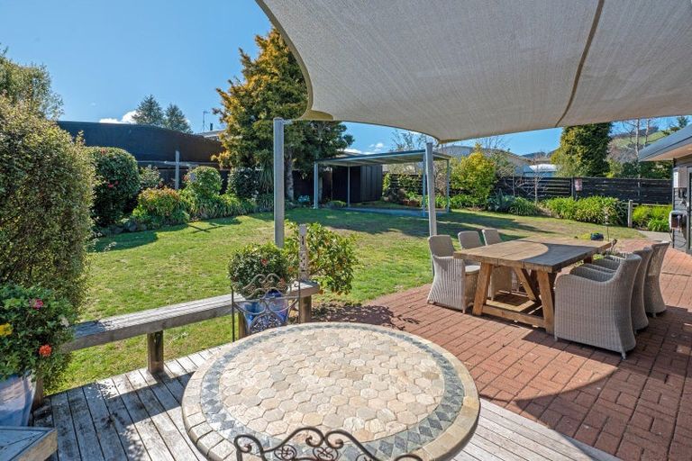 Photo of property in 28 Mata Place, Kinloch, Taupo, 3377