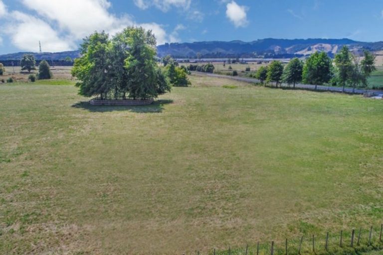 Photo of property in 66 Tourist Road, Clevedon, Papakura, 2582