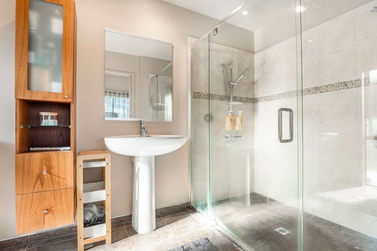 Photo of property in 2 Honeysuckle Lane, Ohauiti, Tauranga, 3112