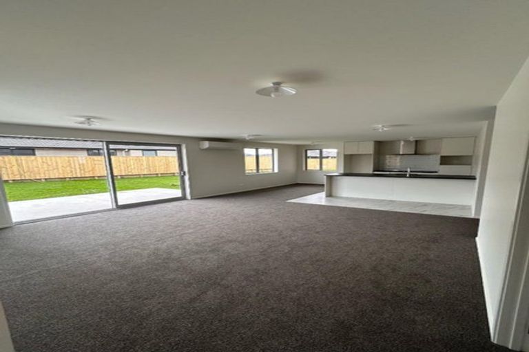 Photo of property in 5 Atea Place, Hawera, 4610
