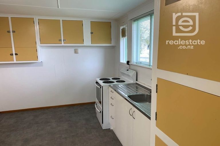 Photo of property in 106 Lincoln Park Avenue, Massey, Auckland, 0614