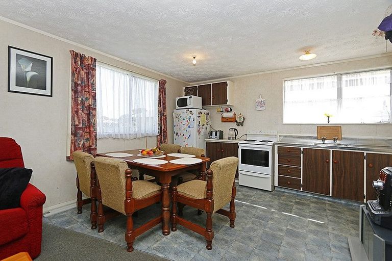 Photo of property in 11 Wilson Road, Opunake, 4616