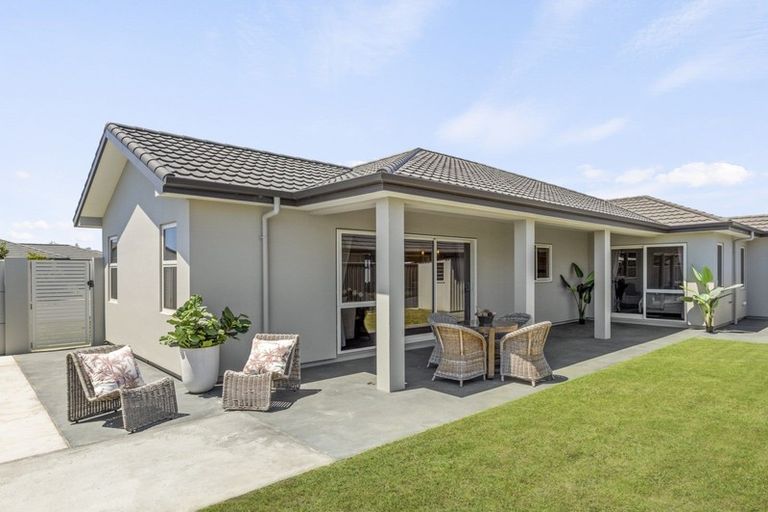 Photo of property in 5 Rakaia Way, Poraiti, Napier, 4112