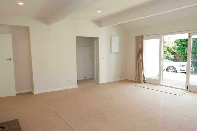 Photo of property in 74 Matai Road, Raumati South, Paraparaumu, 5032