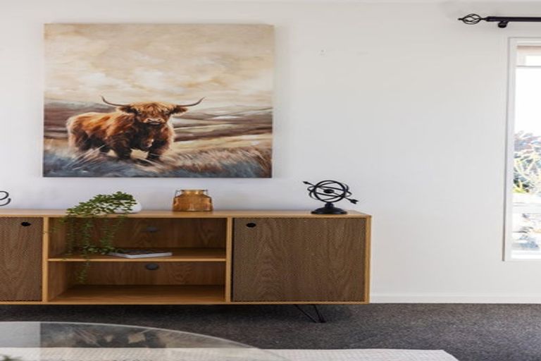 Photo of property in 4 Kilkivan Lane, Broomfield, Christchurch, 8042