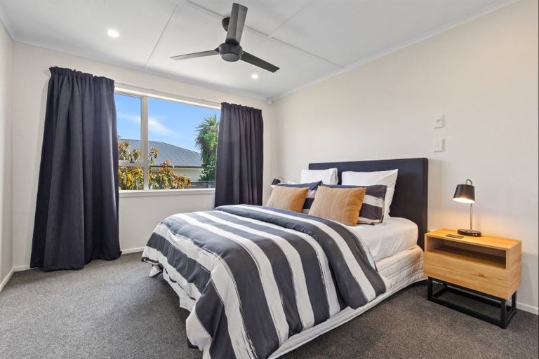 Photo of property in 118 Rua Avenue, Waitarere Beach, Levin, 5510