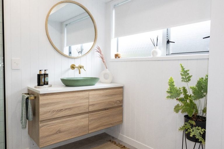 Photo of property in 5 Kihi Place, Ruakaka, 0116