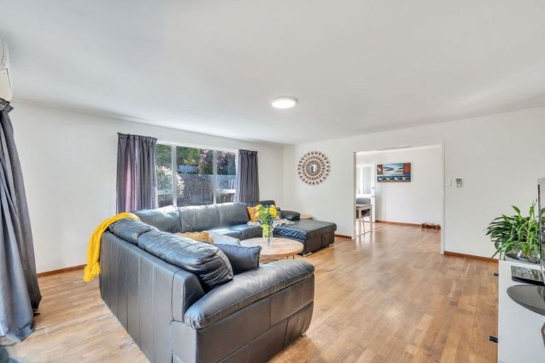 Photo of property in 1/7 Sunburst Lane, Torbay, Auckland, 0630