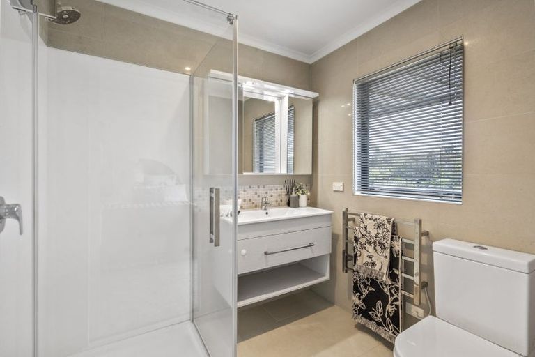 Photo of property in 205 Heta Road, Merrilands, New Plymouth, 4312