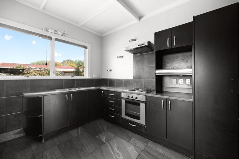 Photo of property in 1057 Heaphy Terrace, Fairfield, Hamilton, 3214