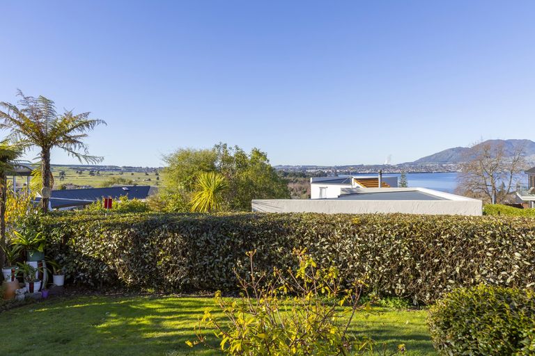 Photo of property in 718 Acacia Bay Road, Acacia Bay, Taupo, 3330