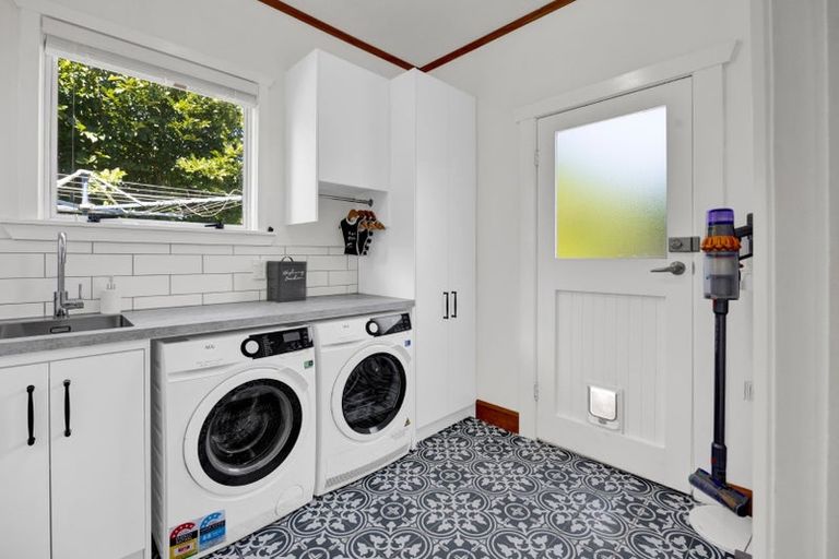 Photo of property in 44 Upjohn Street, Brooklands, New Plymouth, 4310