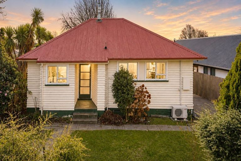 Photo of property in 5 Haynes Avenue, Upper Riccarton, Christchurch, 8041