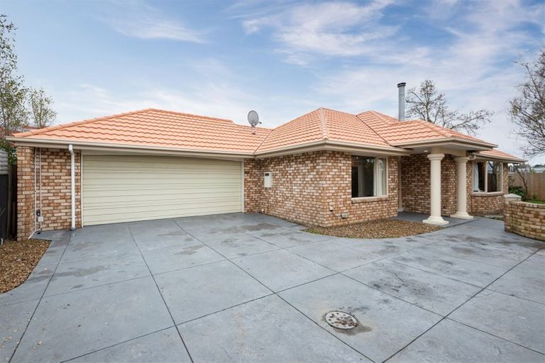 Photo of property in 225b Travis Road, New Brighton, Christchurch, 8083