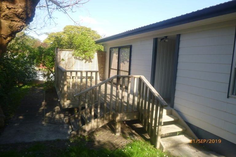 Photo of property in 7 Kemp Road, Massey, Auckland, 0614