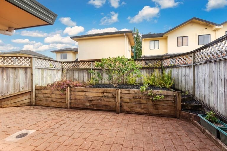 Photo of property in 17/2 Arawa Street, New Lynn, Auckland, 0600