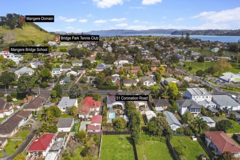 Photo of property in 51 Coronation Road, Mangere Bridge, Auckland, 2022