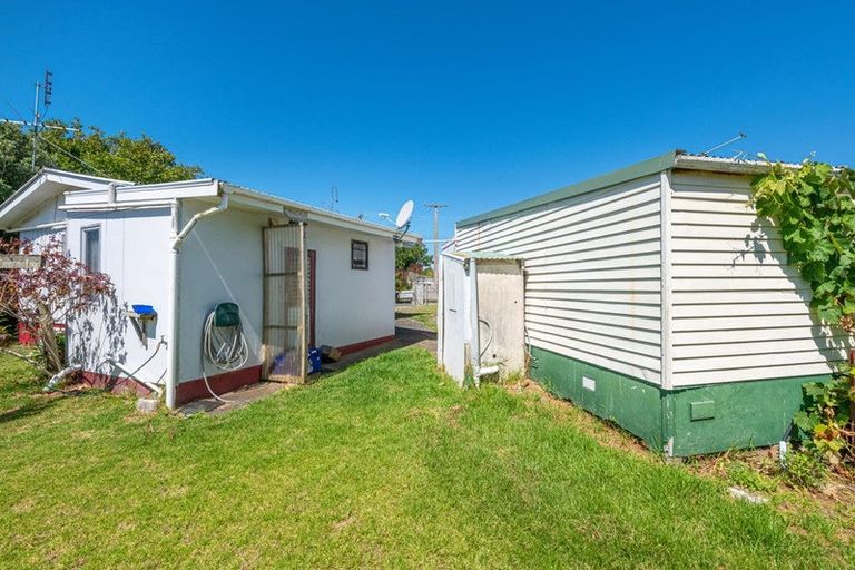 Photo of property in 4 James Mcleod Road, Shelly Beach, Helensville, 0874