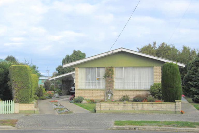 Photo of property in 18 Burn Street, Holmes Hill, Oamaru, 9401
