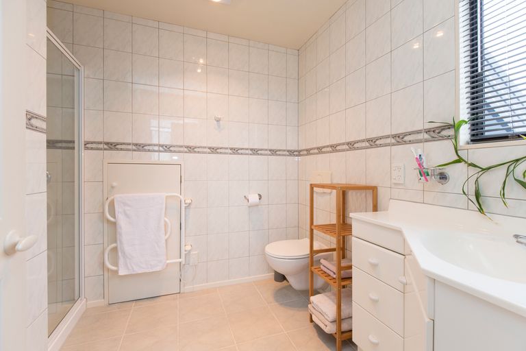 Photo of property in 62 Stanmore Bay Road, Stanmore Bay, Whangaparaoa, 0932