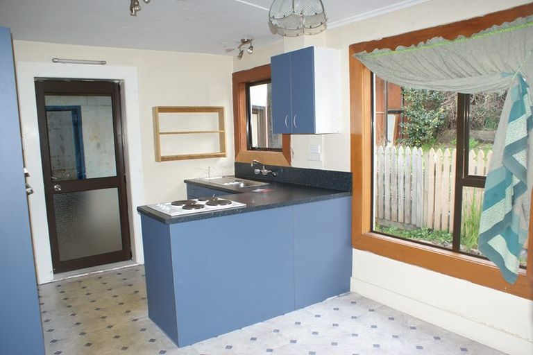 Photo of property in 10a Wharfe Street, South Hill, Oamaru, 9400