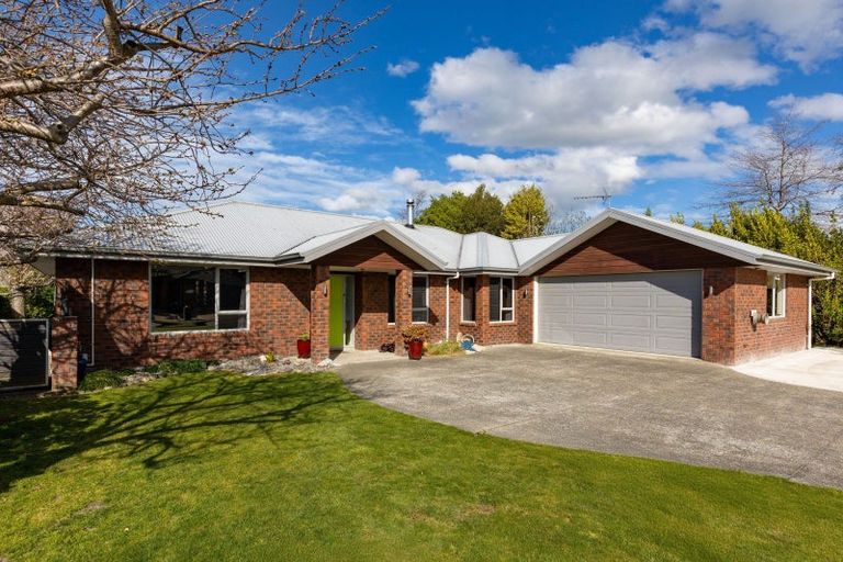 Photo of property in 2 Hitaua Place, Redwoodtown, Blenheim, 7201