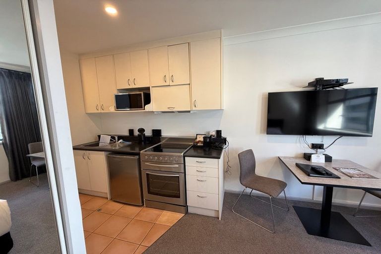 Photo of property in Terrace Garden Apartments, 6h/120 The Terrace, Wellington Central, Wellington, 6011