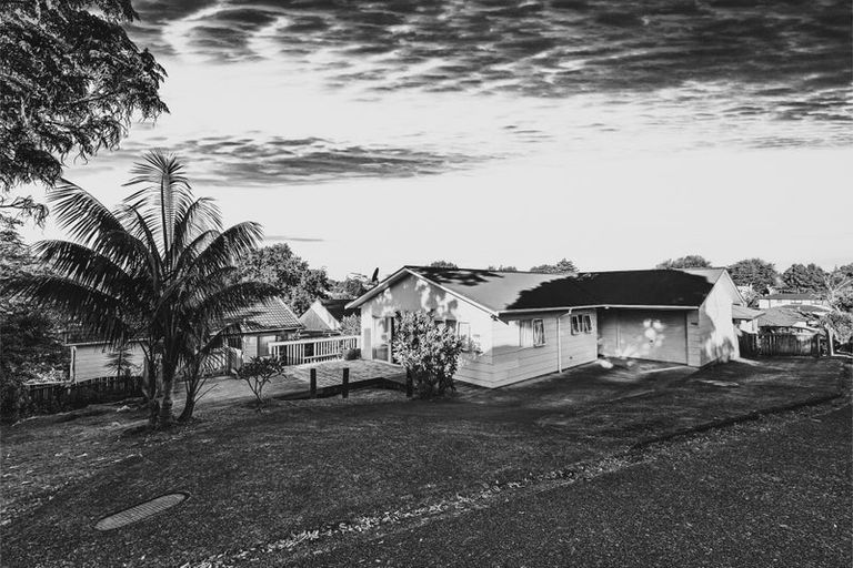 Photo of property in 16g Roick Parade, Glen Eden, Auckland, 0602