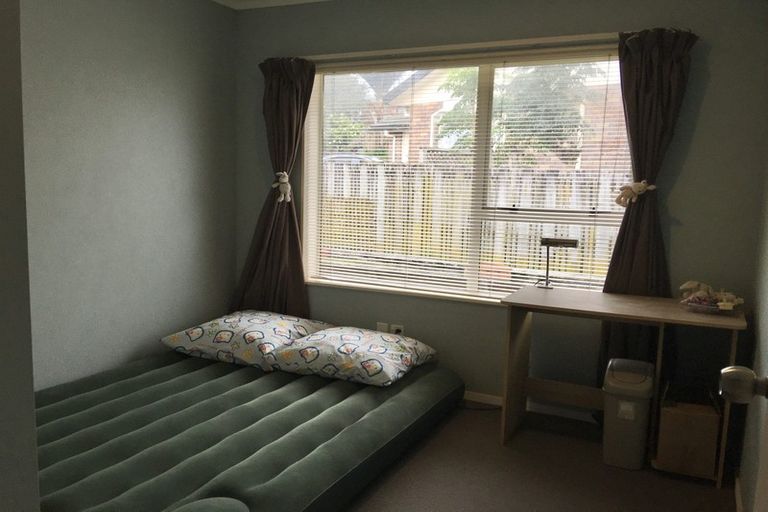 Photo of property in 18 Mercury Lane, Windsor Park, Auckland, 0632