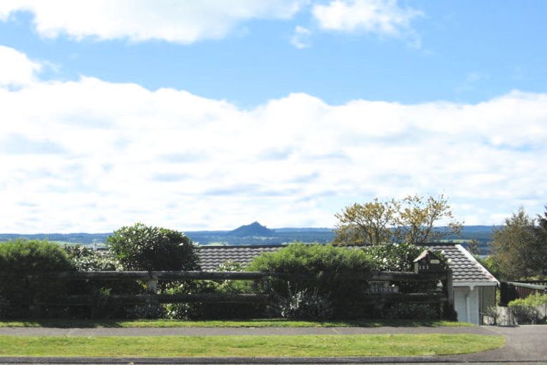 Photo of property in 111 Wakeman Road, Acacia Bay, Taupo, 3330