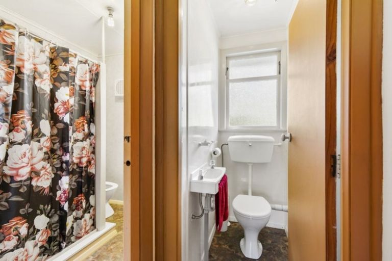 Photo of property in 7 Gloucester Street, Cannons Creek, Porirua, 5024