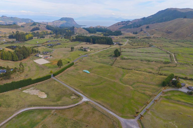 Photo of property in 52 Grant Road, Kinloch, Taupo, 3385