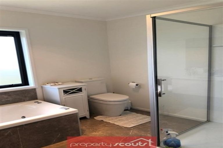 Photo of property in 2 Ryder Drive, Waiwhakaiho, New Plymouth, 4312